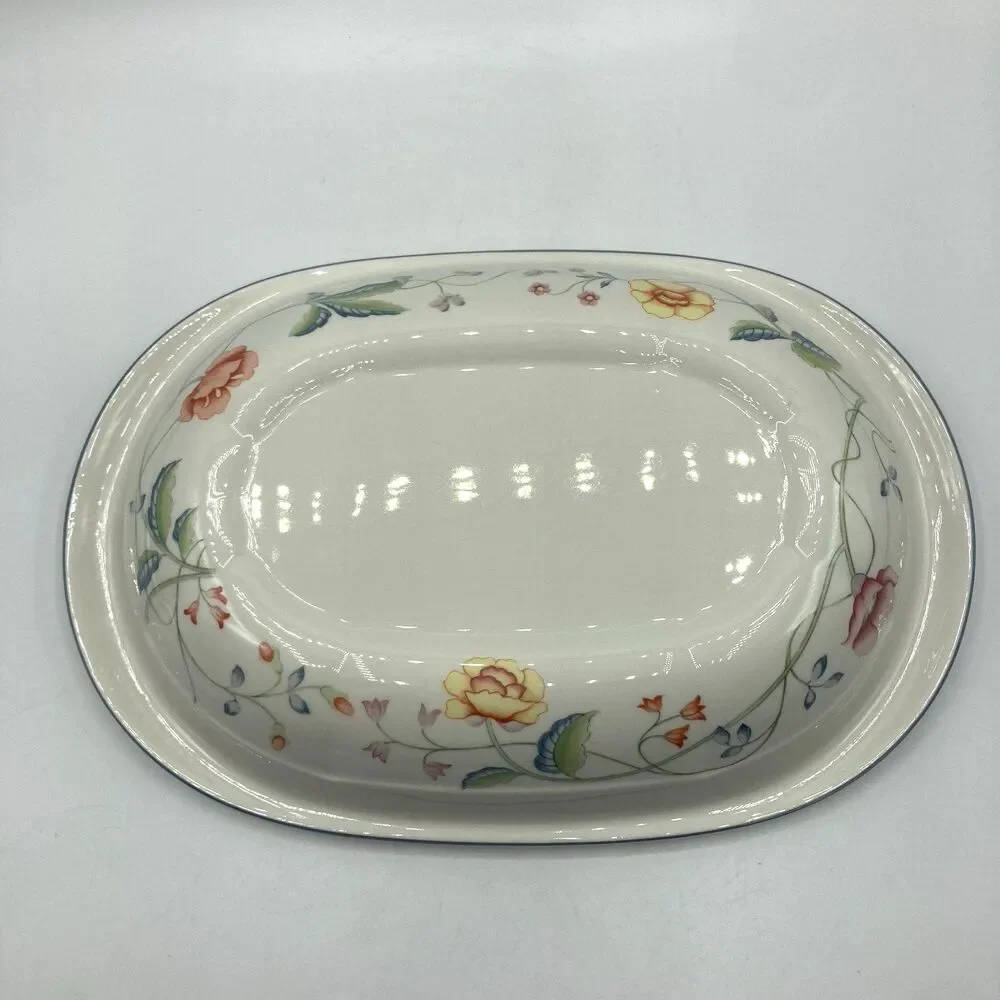 Vtg Villeroy & Boch Albertina 3 QT Oval Microwave Baker w/ Lid W Germany #1748